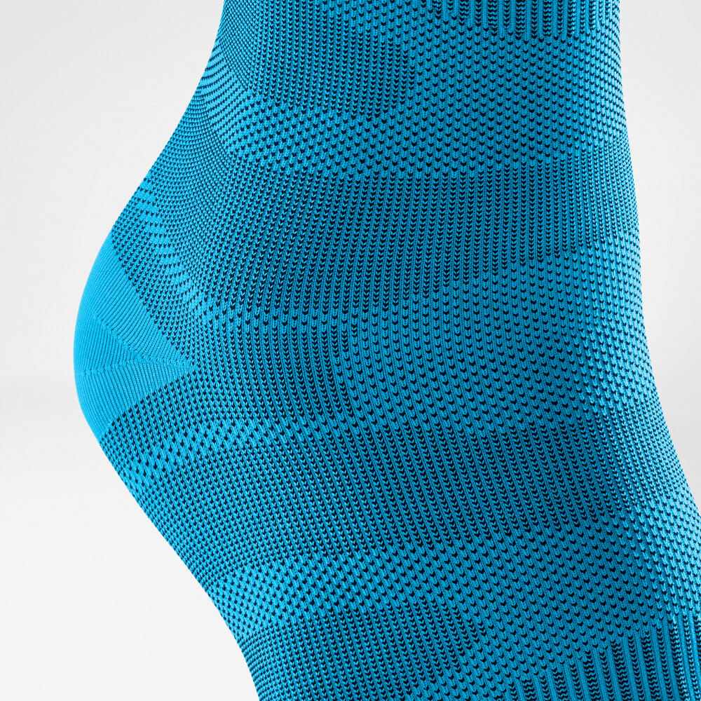 Detailed view of the Rivera-colored Sportsleeves for the ankle