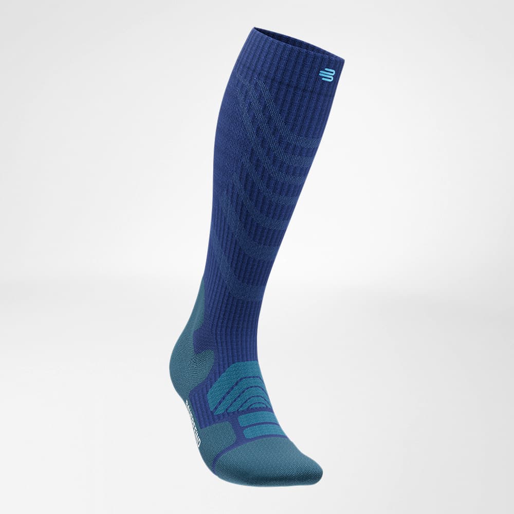 Lateral front view of the merino hiking socks in dark blue