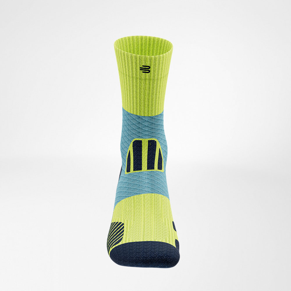 Front overall view of the blue -yellow medium -length trail run - running socks