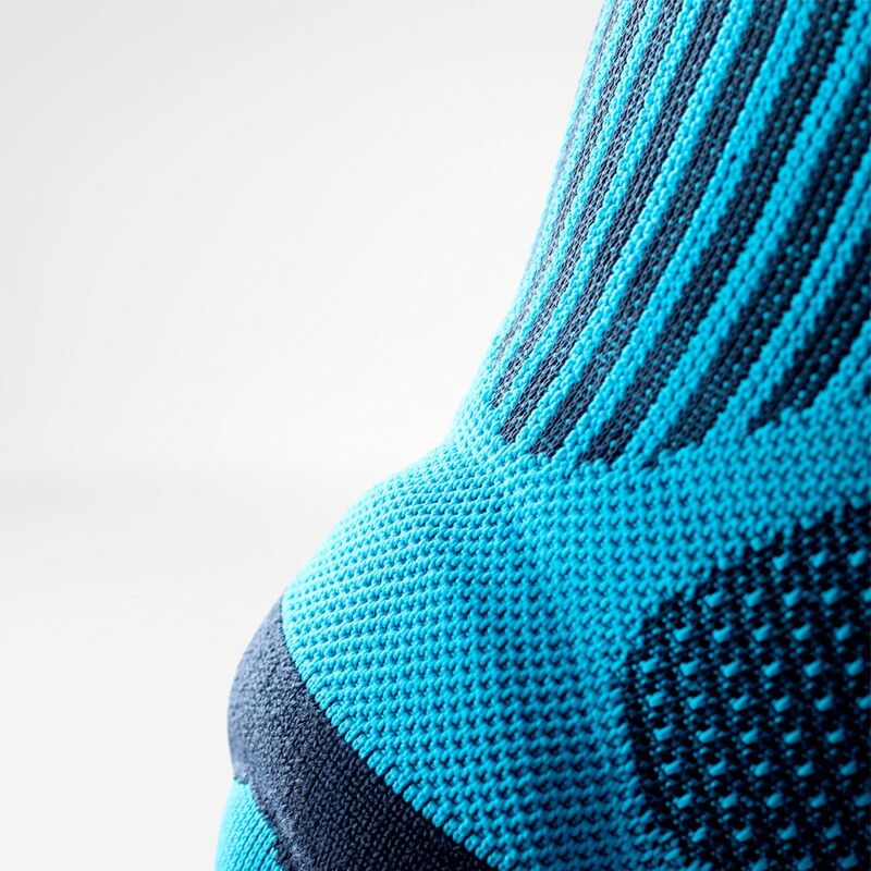 Detailed view Sports Knee Support - Upper area of ​​the Pelotte and the knit
