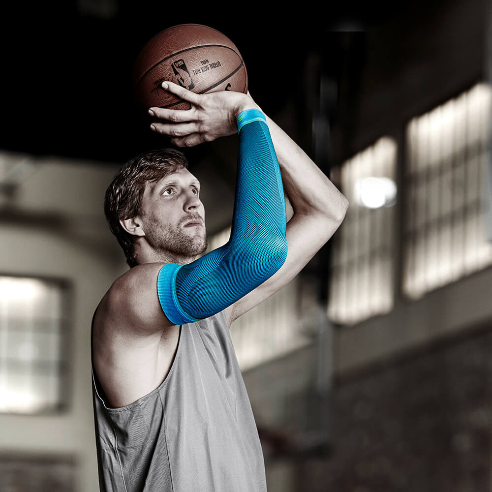 Basketball player Dirk Nowitzki with compression Sleeve for the arm
