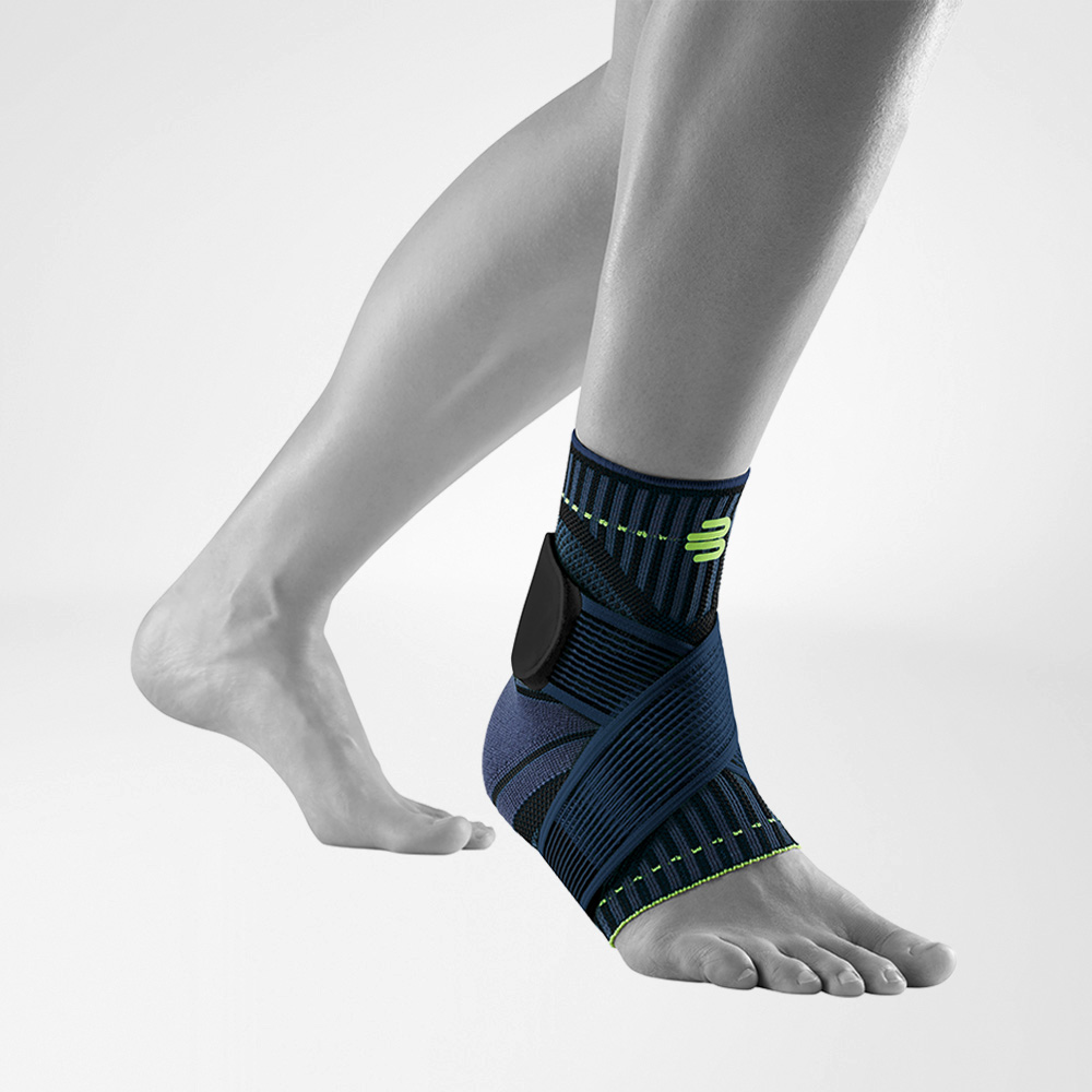 Lateral complete view of the black ankle bandage on the stylized gray foot