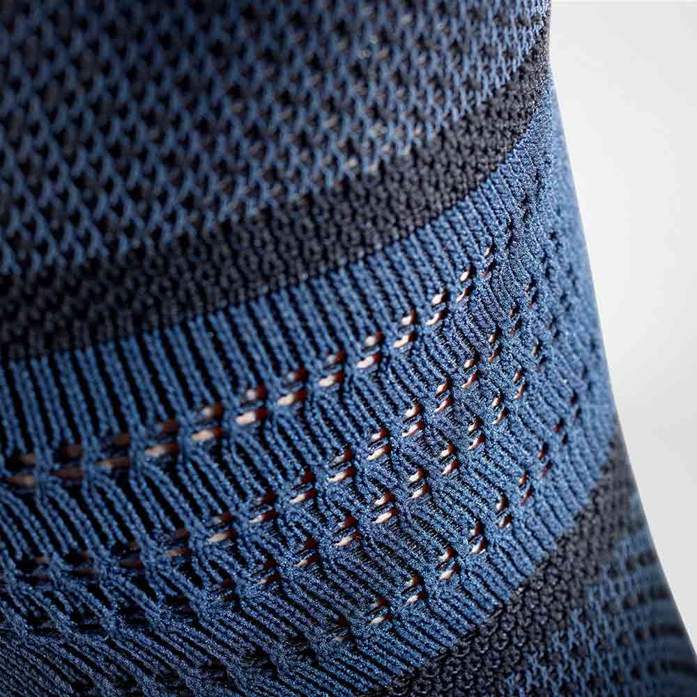 Detailed view of the breathable knitted knitting in the knee wire of the knee scale for Sport Dirk Nowitzki Edition